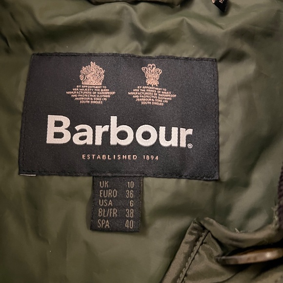 Barbour Quilted Jacket in Dark Green - Picture 2 of 6